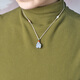 Ke Yu Ke Qiu Hetian Jade Pends Men's Qingshui Color Lotus Jade Colgante con Certificado Modelo Nine M9888Z