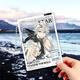Zhiku Convex Hero x Nice Anime Perifheral Internet Celebrity Card Tarjeta pequeña Photo Tarjeta de fotos High Translucente Colgante de mijo Nice-AS1396 Tarjeta translúcida