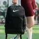 Nike (Nike) Herrenbag Damensäcke, neue Frühlingssportsäcke, kleine Rucksäcke im Freien, modische Rucksäcke, Schoolbags von Schülern, DH7709-010 Misc /46*31*18cm