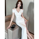 Want to move the nightclub beauties evening dress sexy temperament off-shoulder slim dress foot bath technician work clothes sauna long skirt black 5968 style S (85-95Jin [Jin equals 0.5 kg])