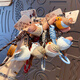 Suntomoon Wood Carging Style Cartoon Sparrow Bird Coll Chain милая пара лучшая подруга сумка подвеска маленькие ювелирные украшения серо -голубые синие синие