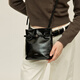 LA Festin Cowhide Bag 2025 Neues echtes Leder schwarzer Sommertasche Frauen Crossbody Tasche Nische Eimer -Tasche [Cowhide] Dämmerung Schwarz