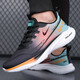 2025 Neue Sommer-Casual Sports-Schuhe mit atmungsaktivem leichtem, sanftem, schockabsorbierendem und gleitenden Fliegenwebstudentschuhen NK826 Black and Green 38.