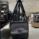 Entren District Men's Classic Logo Crossbody Bag CV761 Logotipo negro y gris NUEVO CV761 29.8*22.2*