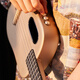 Lavaguitar ultra lava u 2 Anfänger tragbare Einstiegsgitarre Gitarre Carbonfaser kleiner Gitarrenblitz Gold__freeboost 23 Zoll