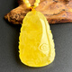 Jade 1 item 1 certificate 1 shot natural raw mineral non-optimized beeswax Guanyin pendant Guanyin Bodhisattva rare collection Guanyin Bodhisattva 20.14 grams