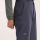 始祖鸟（ARC'TERYX）女士GAMMATAPERED防风防水耐磨软壳束脚裤X7036官方正品 黑色Black 均码 0-:短款