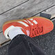 ADIDAS (ADIDAS) Clover Shoes Men's Shoes Women's Shoes 2025 NUEVO SUMMER CLASICO CLASICA CAPACIÓN DE TABLERA DE SPORTA Zapatos de entrenamiento alemán IG6191 Orange 37