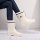 Japanische Mode neue Regenstiefel mit mittlerer Röhre für Frauen, die Wasserschuhe zum Auto tragen, das draußen im Sommer zum Meer eilt, um wasserdichte wasserdichte Stiefel 001 White plus wasserdicht zu sein, um nicht entfernt zu werden 40