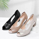 Hot-Air Dick-Heeled-Schuhe weiche Ledersandalen für Frauen im Jahr 2025 Sommer tragen neue Mutterschuhe mittleren Alters Schuhe Non-Slip Damen Fisch Mundschuhe Wenzhou Sandalen für Frauen ohne müde Füße Beige 40 40