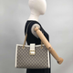 Guccipadlock Serie GG Bolso de hombro para mujeres Bagige/Ebony White Edge 479197KHNKG9761
