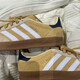 Adidas (Adidas) Kleeschuhe Herren- und Frauenschuhe Neue Gazelle Deutsche Trainingschuhe leichte Sportgewichte atmungsaktiven lässigen Freizeitschuhen Ji3523/Hafer Farbe/Weiß/Hidden Blue 38 (235 mm)