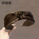 Ye Feili Exquisite Hong Kong style wide-brimmed headband high-end 2025 new hair accessories temperament headband fashion hairpin women's headwear