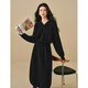 Vestido de punto de cintura con capucha informal Inman 2025 Invierno NUEVO VERSATILE VERSATILE SLIM Y ENCENDIDO NEGRO NEGRA SLAVE