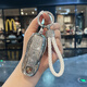 Yibin geeignet für Porsche Key Set New Cayenne 911macan Maca Paramela 718 Schnalle High-End-Schalenbeutel [Leichtes Luxus weiß] + Diamant geflochten