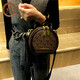 Mike Smith Bag Damenbeutel neue modische modische Handheld-Runde Tasche Frauen lässige vertikale strukturierte One-Shoulder-Rutschenbag Kaffee Farbe