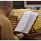 The authentic version was released on the same day. The Emperor's Dragon Cang Xuan Paper Sutra was made by the Qianlong Tripitaka. Oriental Publishing House 9787506067744 724 letters, a total of 7240 volumes