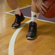 Adidas (Adidas) Ross 9. Generation Geek Up Herren -Signature -Version Professionelle Basketballschuhe EE6846 Schwarz/Rot 43 (265 mm)
