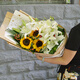 Eswina Flower Express mixed and matched bouquets birthday gifts delivered to flower shops in the same city nationwide Sunflowers and lilies mixed and matched