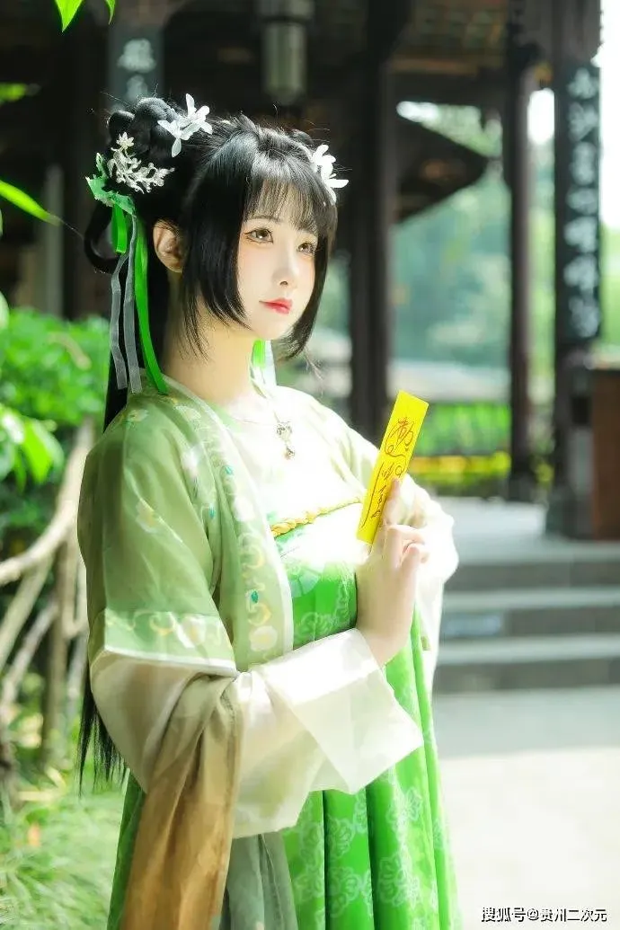 《黑莲花攻略手册》凌妙妙cosplay