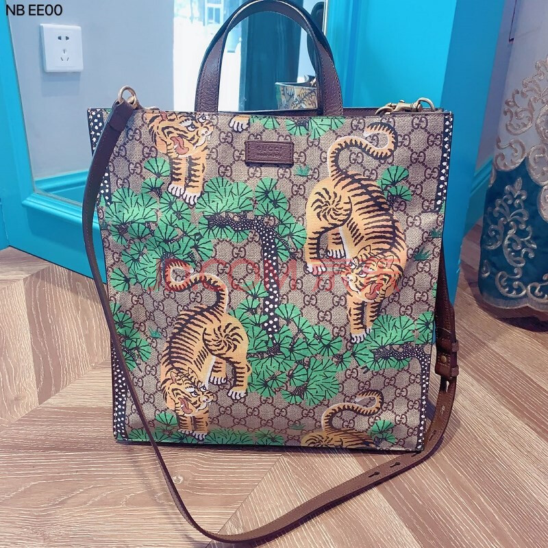 【二手95新】gucci古驰限量版老虎印花帆布托特包 尺寸:38*35*7 肩带