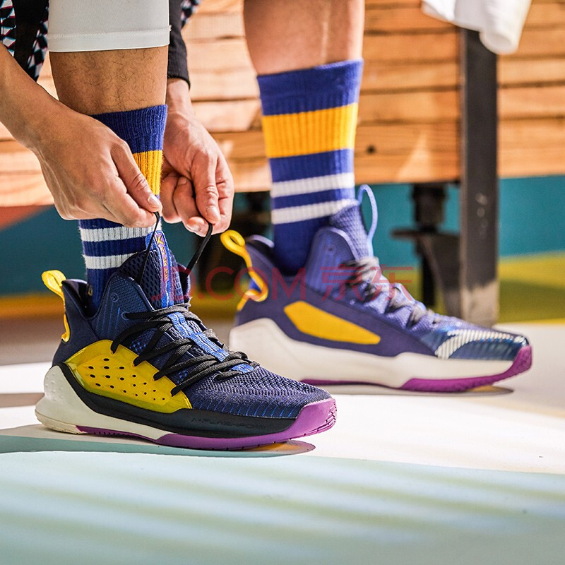 关于汤普森1代复刻篮球鞋测评的信息-第1张图片-原单渠道