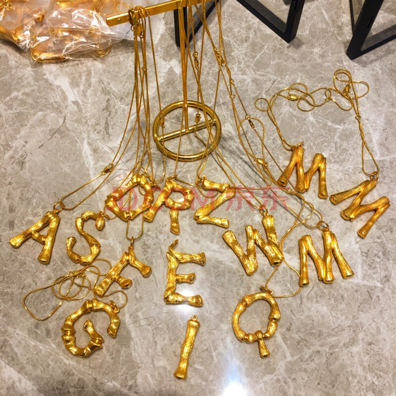 字母项链定制玫瑰金女刘嘉玲同款18k毛衣链短款锁骨大写26个英文h x