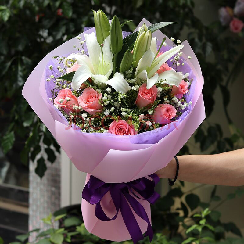 同城鲜花速递红粉香槟玫瑰香水百合花束满天星表白送男女友老婆长辈