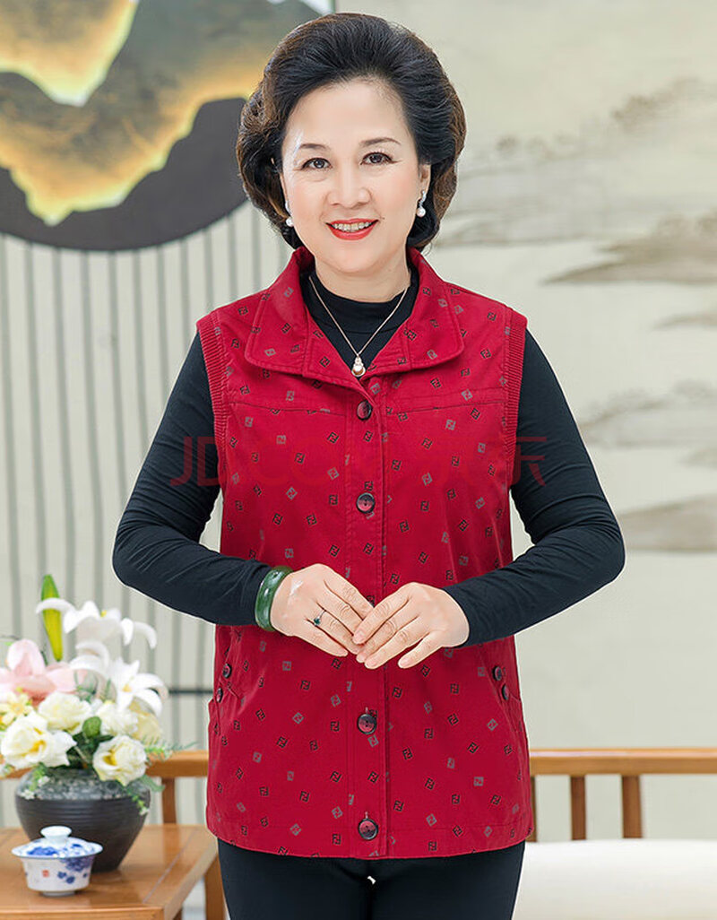 老人马甲女奶奶装外穿春秋纯棉背心大码宽松中老年人妈妈春装坎肩
