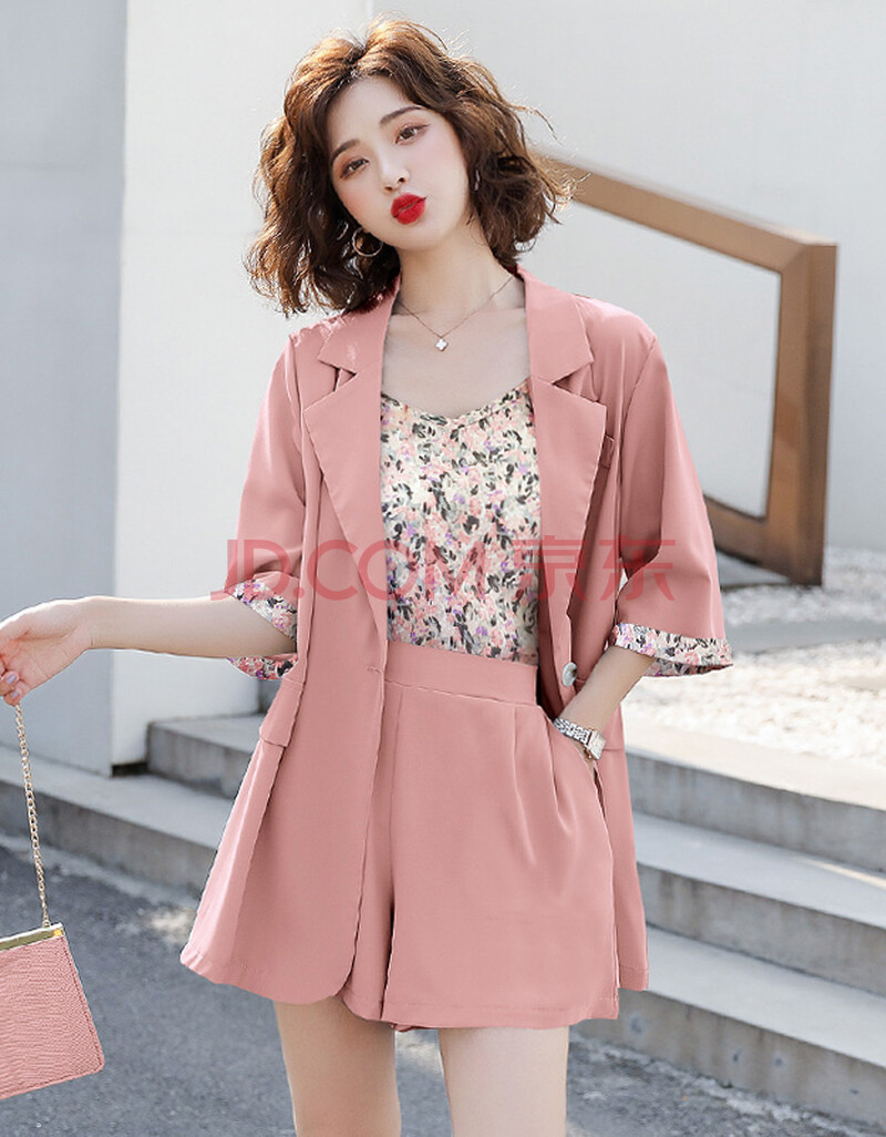 2021夏季新款网红小西装套装女短裤时尚气质洋气减龄小个子三件套