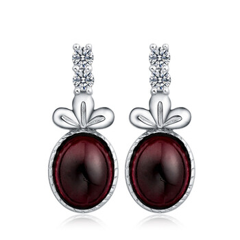 欧若雅 s925银石榴石耳环-缘