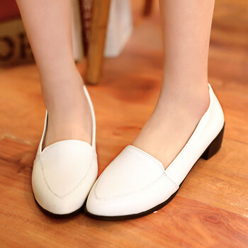 2014春季新款潮流简约女士皮鞋低跟粗跟漆皮休闲上班鞋单鞋子 白色 39