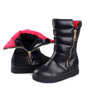 > 森马女鞋雪地靴简约舒适防水台平底中筒潮流保暖女靴子232700 黑色