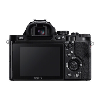 
                                                            索尼（SONY）Alpha 7 全画幅微单数码相机 标准套装（约2430万有效像素 28-70mm镜头  ILCE-7K/A7/α7）                