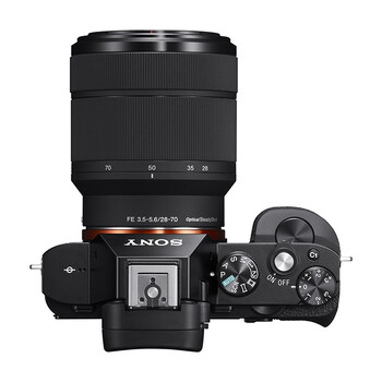 
                                                            索尼（SONY）Alpha 7 全画幅微单数码相机 标准套装（约2430万有效像素 28-70mm镜头  ILCE-7K/A7/α7）                