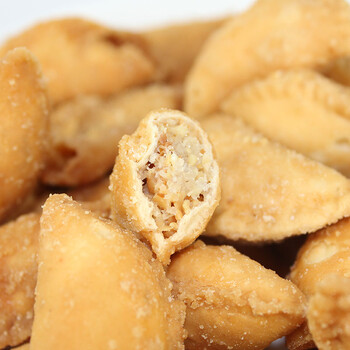 瑞莲 传统组合包 椰鱼饼 小酥角 1050g 传统食品送礼佳品