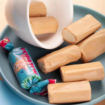 俄罗斯酒心巧克力夹心糖软喜糖休闲零 尼扎卡奶糖一包x500克