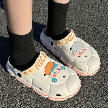 crocs可爱洞洞鞋女夏学生网红少女心外穿防滑厚底踩屎感沙滩凉拖鞋