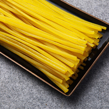 粮讯 东北专用面麻辣面牛筋面商用半干专用白黄粗面宽直条玉米面条批f