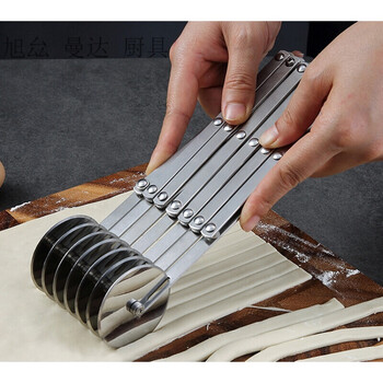 年货节不锈钢手擀面切面刀家用烘焙手工滚轮切面条神器可调节切面机
