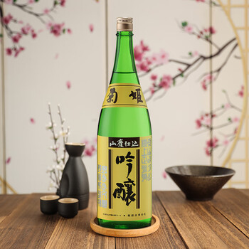 菊姬日本菊姬清酒菊理媛黑白吟by山废加阳菊荒走鹤乃里先一杯纯米酒