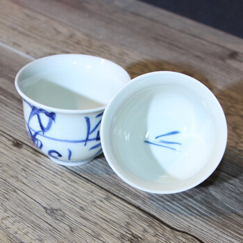 仁德行景德镇小青花酒杯青花瓷小号白酒杯老式怀旧小酒杯家用陶瓷酒杯