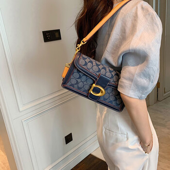 酷奇袋鼠包包女2022新款百搭今年流行质感小众时尚单肩腋下斜挎包蓝色