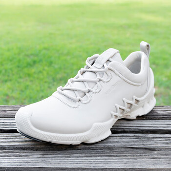 ecco爱步新款女鞋休闲户外运动老爹鞋健步探索80283380283301007白35