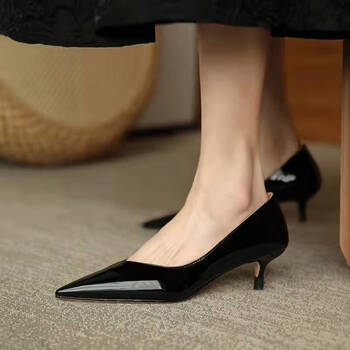 裸色高跟鞋低跟皮细跟鞋尖头女单鞋春秋工作复古高跟4公分小跟鞋百搭