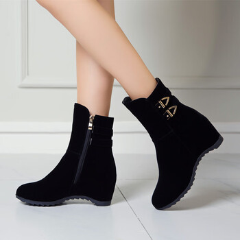女式特大码马丁靴女士加大号的秋款靴子绒面内增高短靴磨砂皮平底中跟