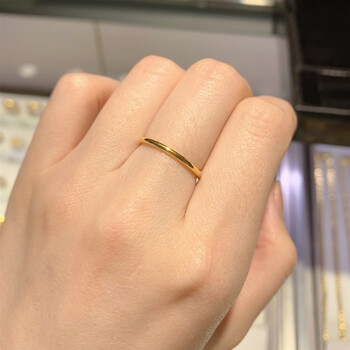 老凤祥光面高级感古法素圈钛钢戒指女冷淡风小众潮节日礼物送女友亮面