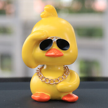 车载摇头小人小黄鸭车载摆件摇头公仔可爱社会鸭抖音同款创意汽车内