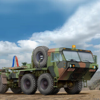 135美爱国者导弹及雷达01022m983牵引车01021美国m983重型牵引车01021