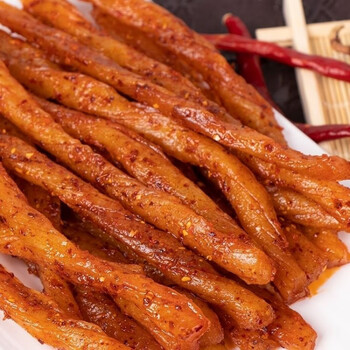 咚咚牛板筋云南咚咚红油板筋辣条怀旧食品网红零食发108克3袋